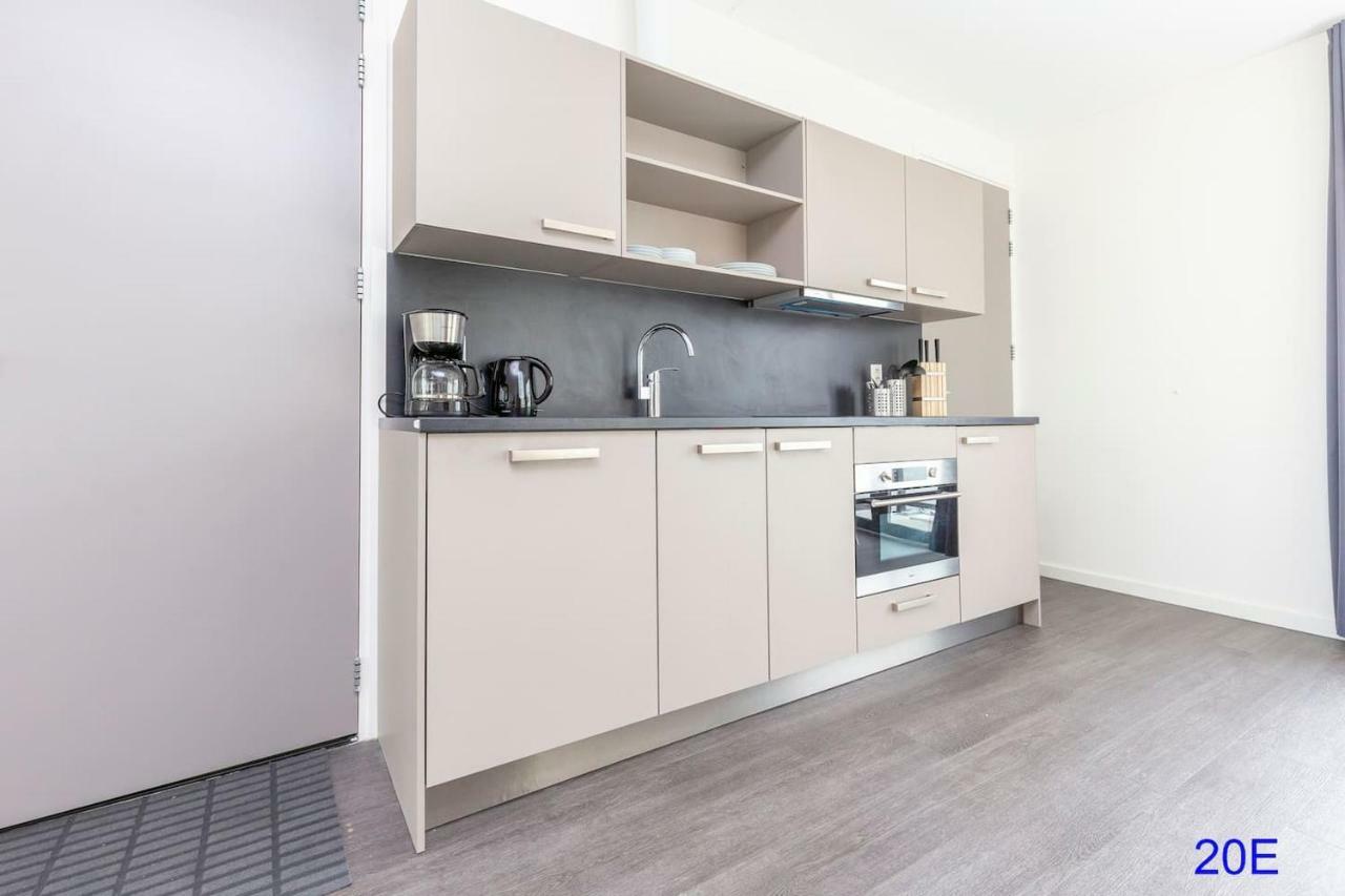 New Delft City View Central Modern Family Top Floor Apartment Utopia 20E المظهر الخارجي الصورة