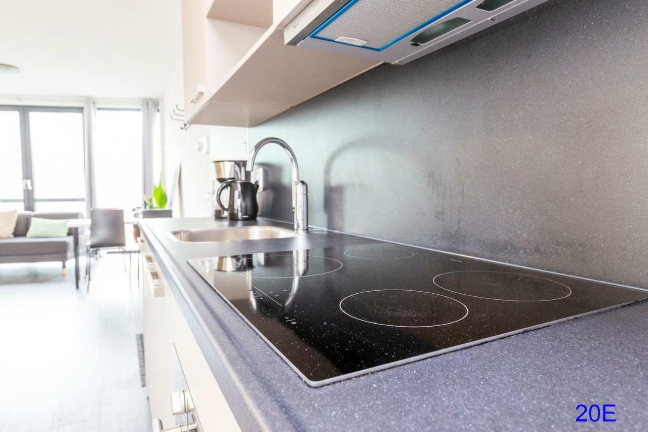 New Delft City View Central Modern Family Top Floor Apartment Utopia 20E المظهر الخارجي الصورة